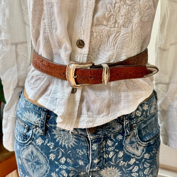 1993 Brown Tooled Leather Belt Brighton - Picture 1 of 8